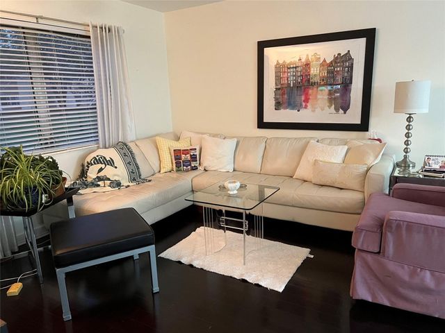 1950 N Andrews Avenue 103D, Wilton Manors, FL 33311