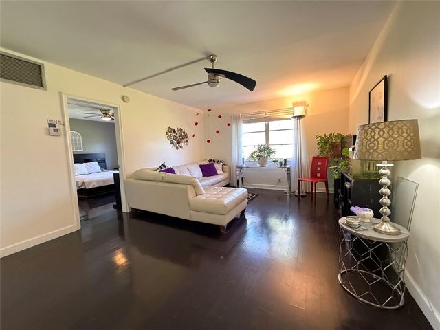 1950 N Andrews Avenue 103D, Wilton Manors, FL 33311