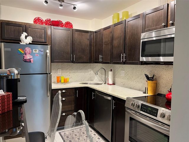 1950 N Andrews Avenue 103D, Wilton Manors, FL 33311