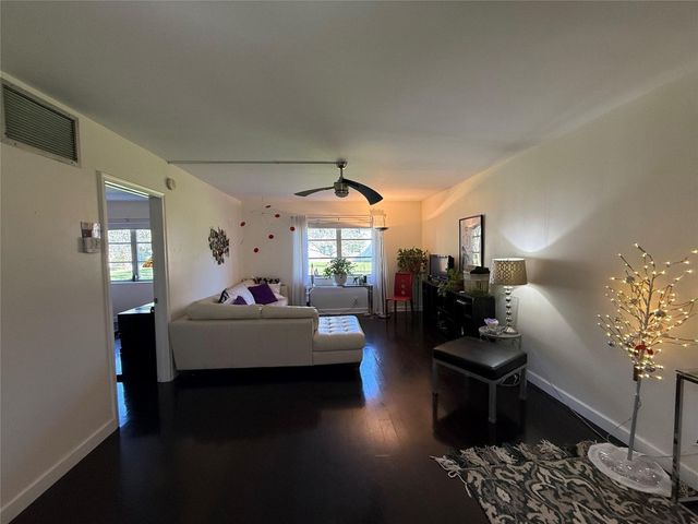 1950 N Andrews Avenue 103D, Wilton Manors, FL 33311