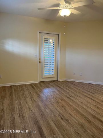 1701 THE GREENS Way 816, Jacksonville Beach, FL 32250