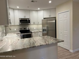 1701 THE GREENS Way 816, Jacksonville Beach, FL 32250