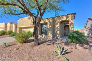 686 W Shadow Wood Street, Green Valley, AZ 85614