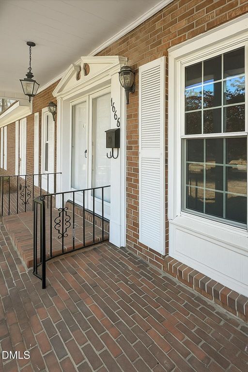 1668 Banbury Drive, Fayetteville, NC 28304