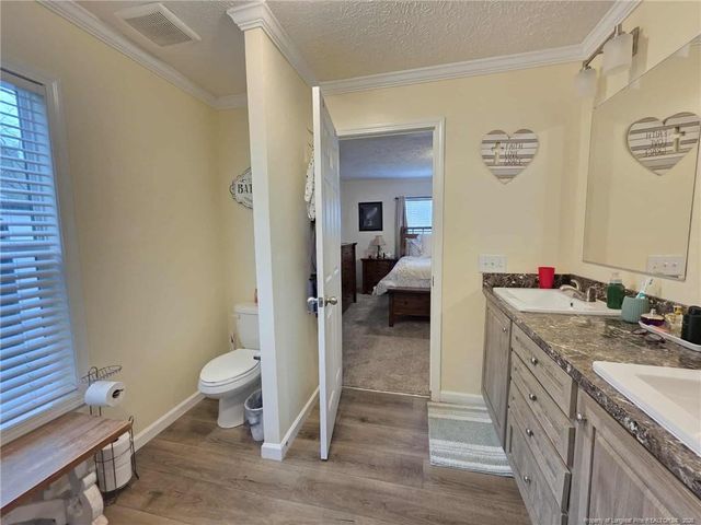 64 Horseshoe Road, Autryville, NC 28318