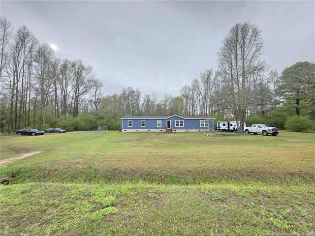 64 Horseshoe Road, Autryville, NC 28318
