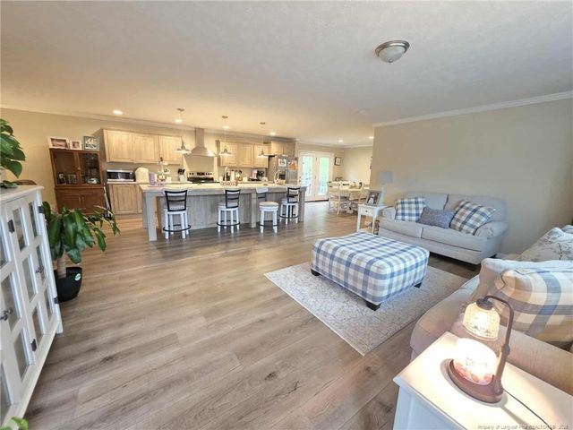 64 Horseshoe Road, Autryville, NC 28318