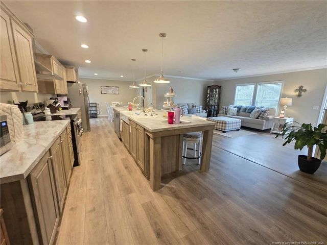 64 Horseshoe Road, Autryville, NC 28318