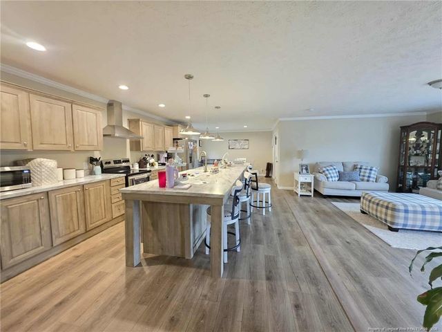 64 Horseshoe Road, Autryville, NC 28318