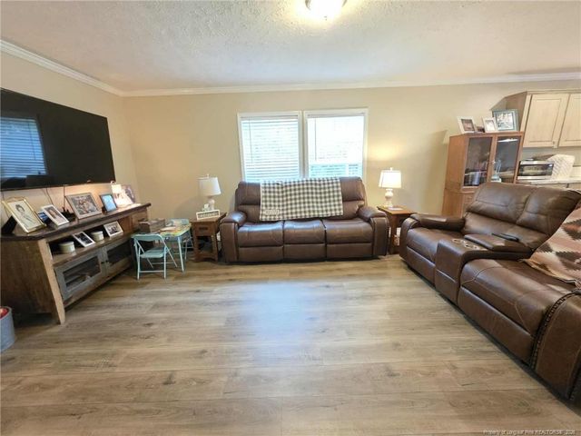 64 Horseshoe Road, Autryville, NC 28318