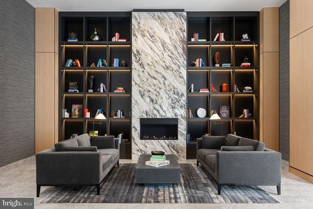 210 S 12TH ST #1B-1-18E, Philadelphia, PA 19107