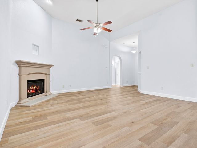 10445 Merced Lake Road, Fort Worth, TX 76177