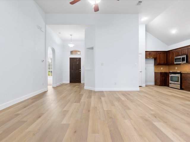 10445 Merced Lake Road, Fort Worth, TX 76177