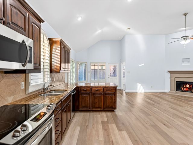 10445 Merced Lake Road, Fort Worth, TX 76177