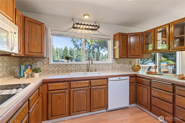 51 E Sinclair Place, Shelton, WA 98584