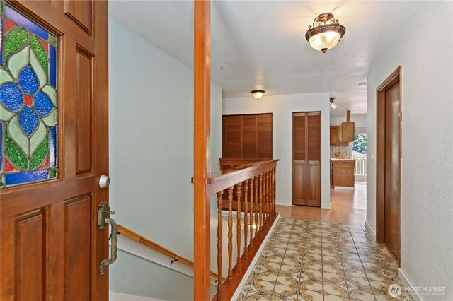 51 E Sinclair Place, Shelton, WA 98584