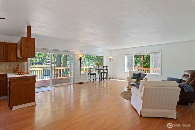 51 E Sinclair Place, Shelton, WA 98584