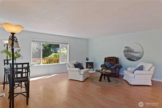 51 E Sinclair Place, Shelton, WA 98584