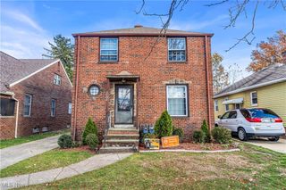 6151 Wareham Drive 2/UP, Parma, OH 44129