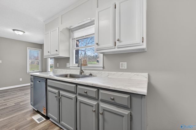 219 Stormy Drive, New Market, AL 35761