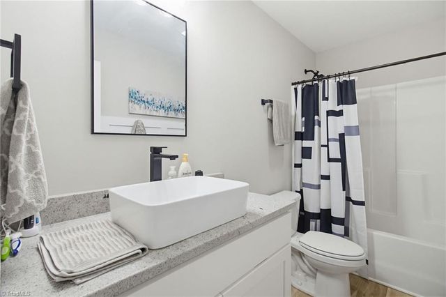 704 Archdale Drive, Lexington, NC 27292
