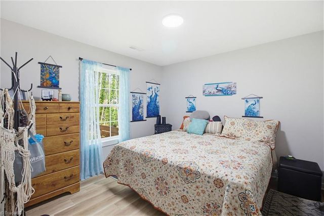 704 Archdale Drive, Lexington, NC 27292