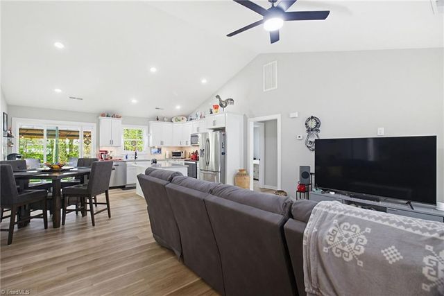 704 Archdale Drive, Lexington, NC 27292