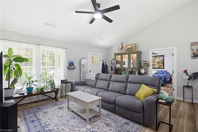 704 Archdale Drive, Lexington, NC 27292