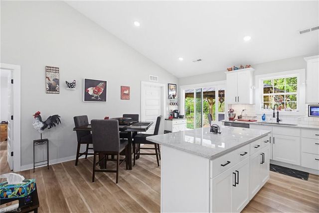 704 Archdale Drive, Lexington, NC 27292