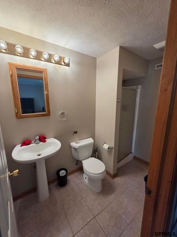 7435 S 28 Street, Lincoln, NE 68516