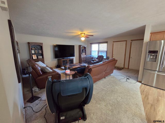 7435 S 28 Street, Lincoln, NE 68516