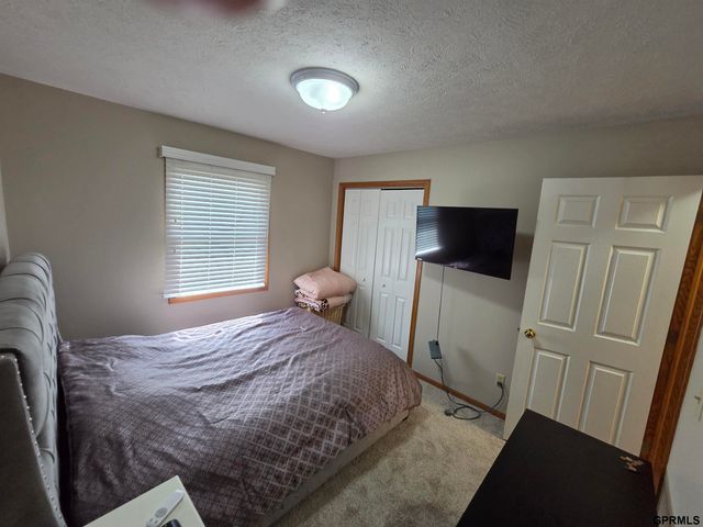 7435 S 28 Street, Lincoln, NE 68516