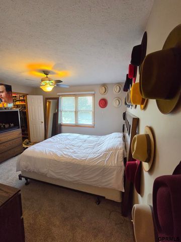 7435 S 28 Street, Lincoln, NE 68516