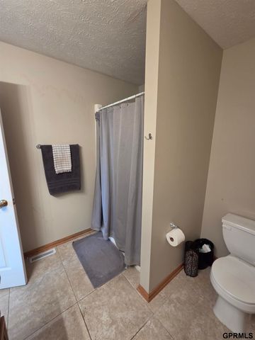 7435 S 28 Street, Lincoln, NE 68516