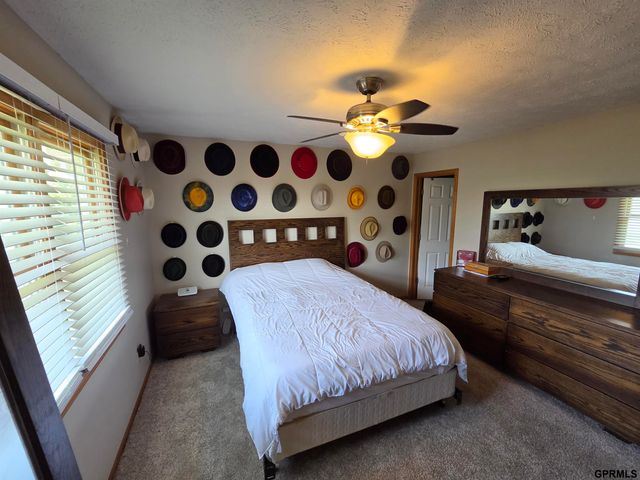 7435 S 28 Street, Lincoln, NE 68516