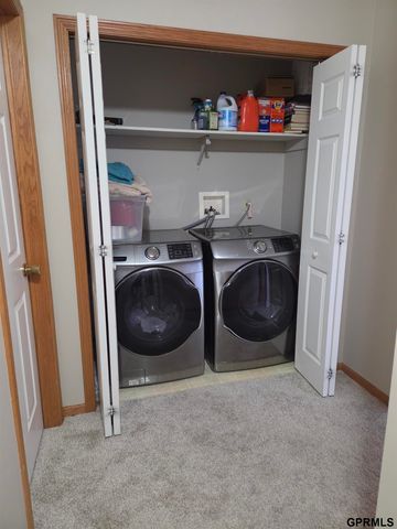 7435 S 28 Street, Lincoln, NE 68516