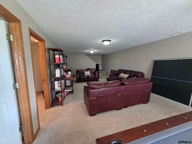 7435 S 28 Street, Lincoln, NE 68516