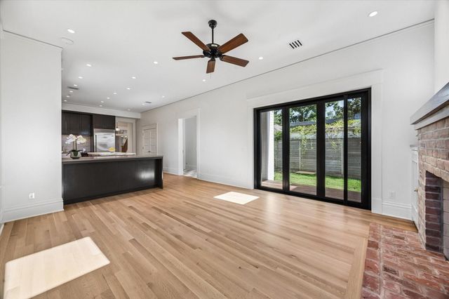 1203 Heights Boulevard, Houston, TX 77008
