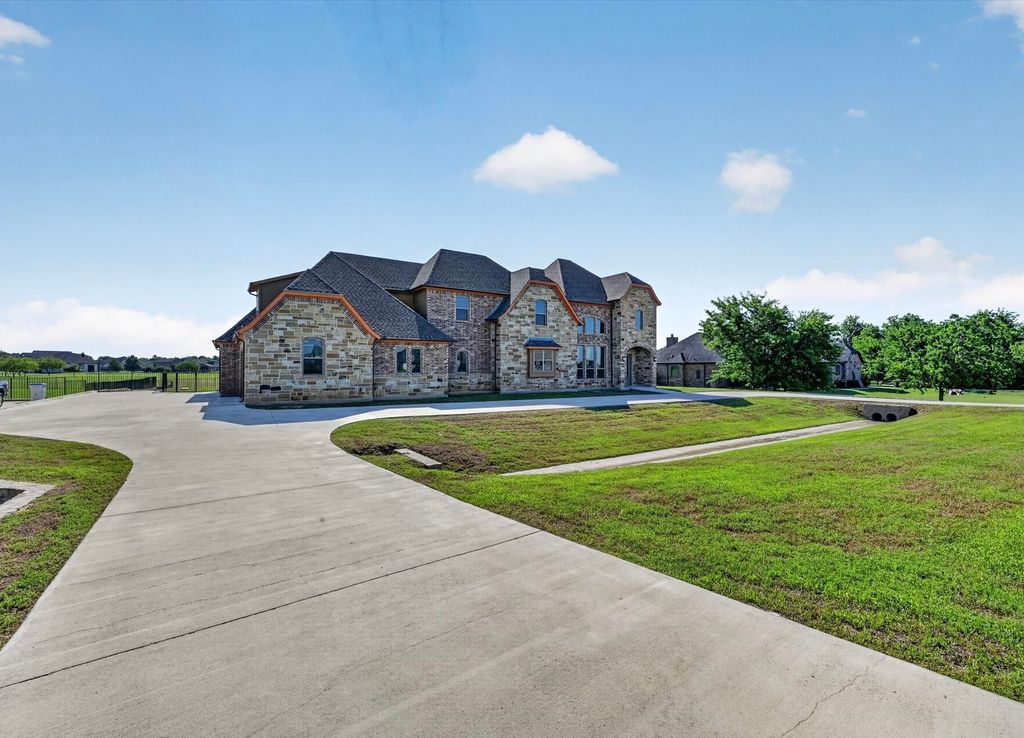 1710 Winding Creek Lane, Rockwall, TX 75032