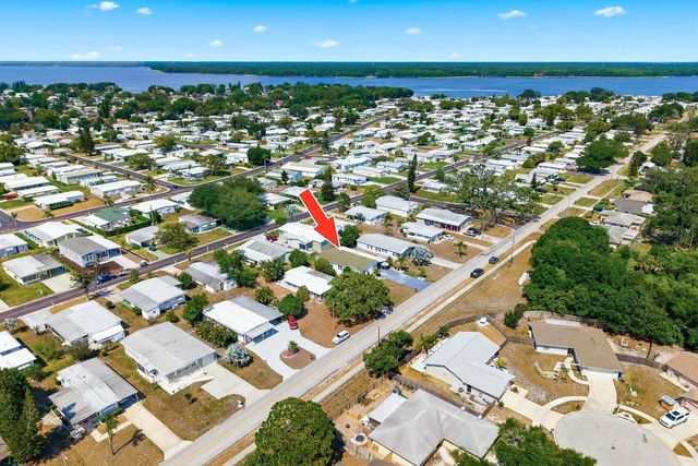 137 LAKE TARPON DRIVE 18, Palm Harbor, FL 34684