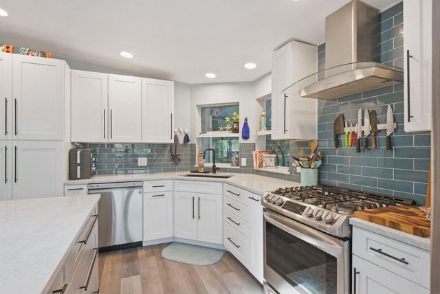 137 LAKE TARPON DRIVE 18, Palm Harbor, FL 34684