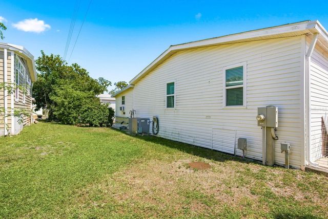 137 LAKE TARPON DRIVE 18, Palm Harbor, FL 34684
