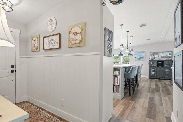137 LAKE TARPON DRIVE 18, Palm Harbor, FL 34684