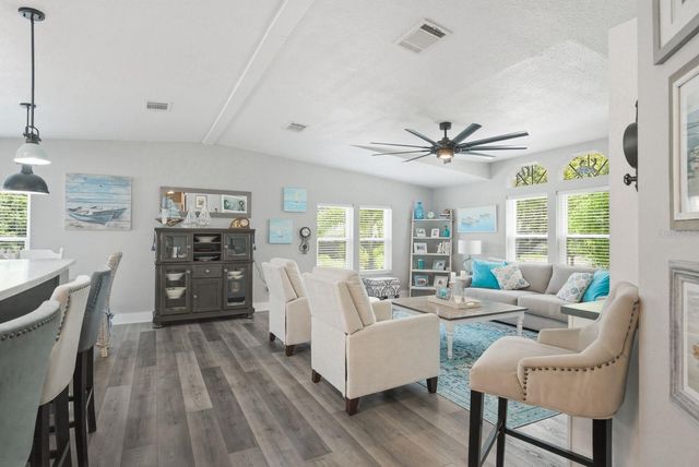 137 LAKE TARPON DRIVE 18, Palm Harbor, FL 34684