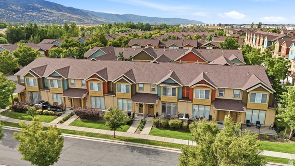 897 W WATERSIDE DR, Farmington, UT 84025 — photo 2