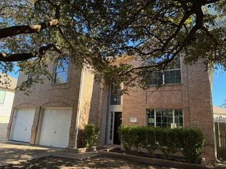 825 Barefoot CV, Round Rock, TX 78665