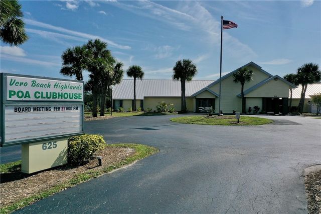 2206 13th Avenue SW, Vero Beach, FL 32962