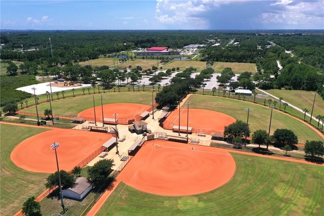 2206 13th Avenue SW, Vero Beach, FL 32962