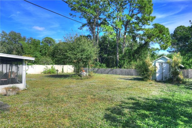 2206 13th Avenue SW, Vero Beach, FL 32962