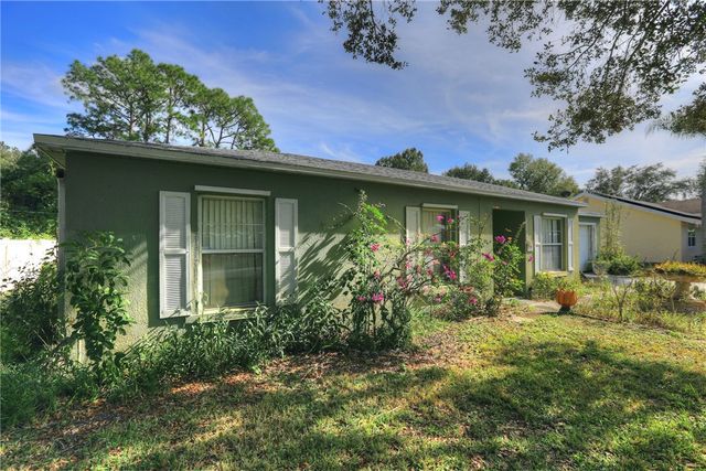 2206 13th Avenue SW, Vero Beach, FL 32962